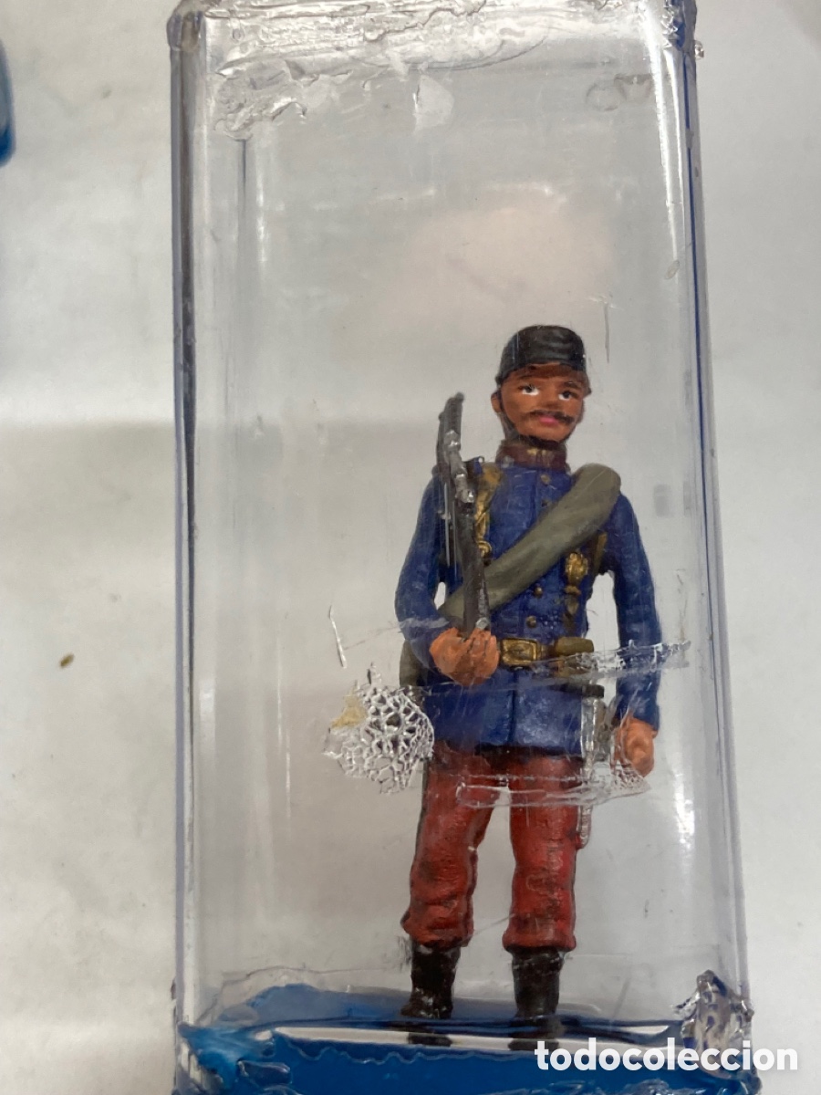 Altes Spielzeug: Soldadito de plomo en cajita