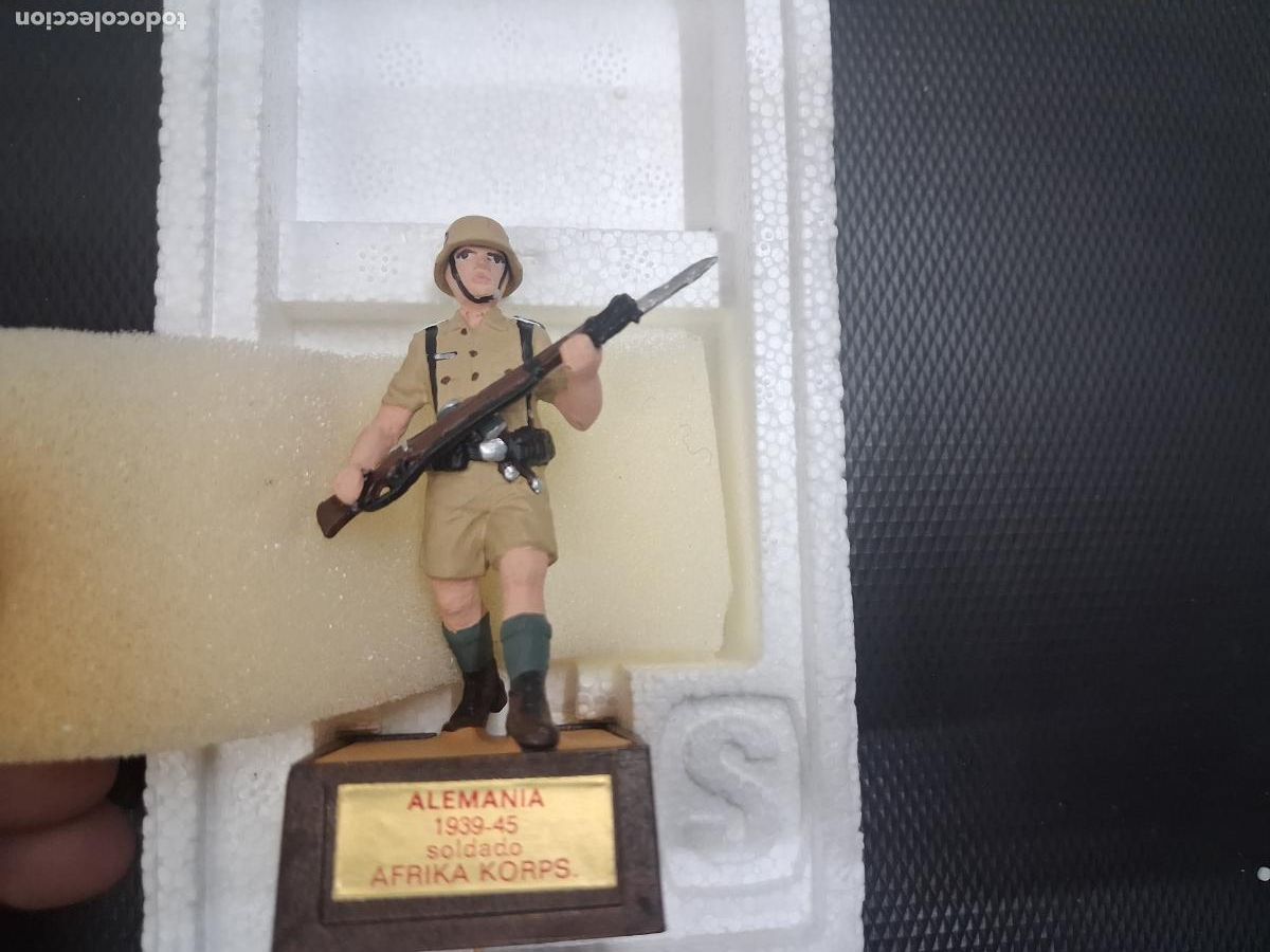 Juguetes Antiguos: SOLDAT SOLDADITO PLOMO ALEMANIA SOLDADO AFRIKA KORPS 1939 1945 NUEVO EN CAJA CORCHO ORIGINAL