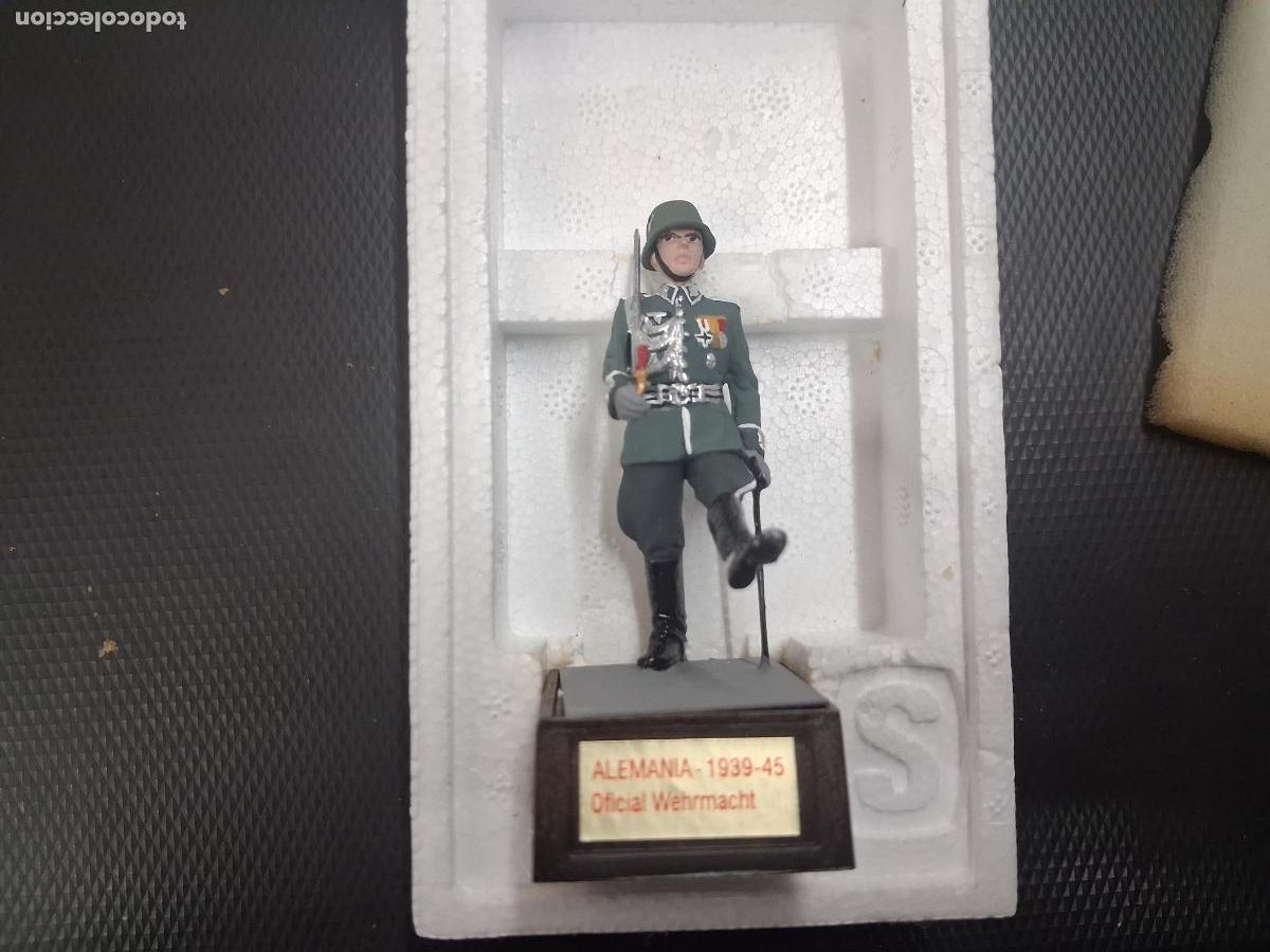 Juguetes Antiguos: SOLDAT SOLDADITO PLOMO ALEMANIA OFICIAL WEHRMATCH 1939 1945 NUEVO EN CAJA CORCHO ORIGINAL