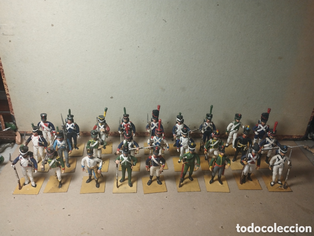 Juguetes Antiguos: Soldados de plomo Almirall 54 mm.27 unidades