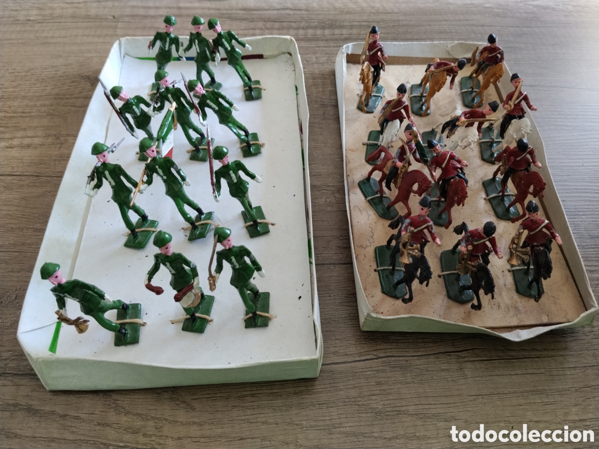 Juguetes Antiguos: Lote 24 soldaditos de plomo principios s xx.pintados a manos.italia.mexico.jueguetes antiguos.caball