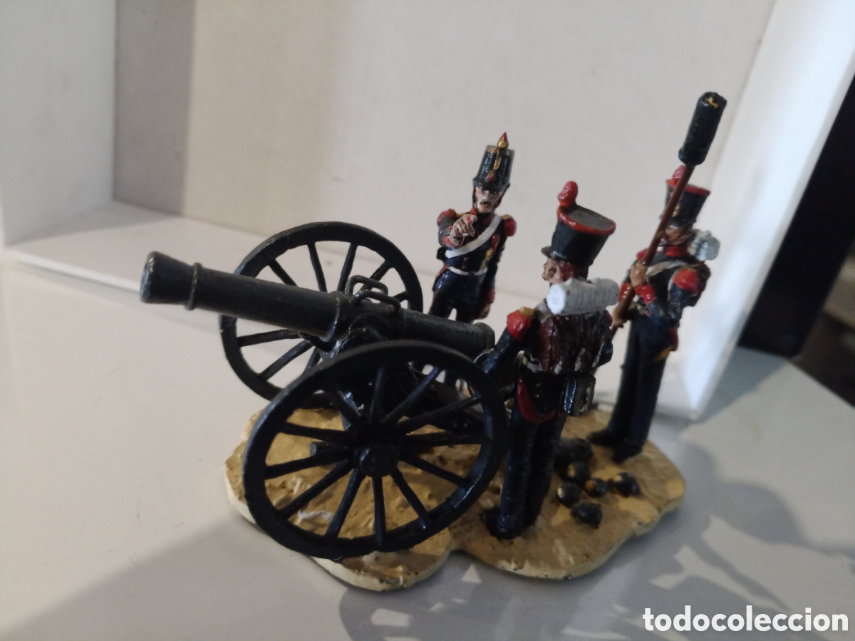 Juguetes Antiguos: Figuras en plomo. Ca&ntilde;on y soldados