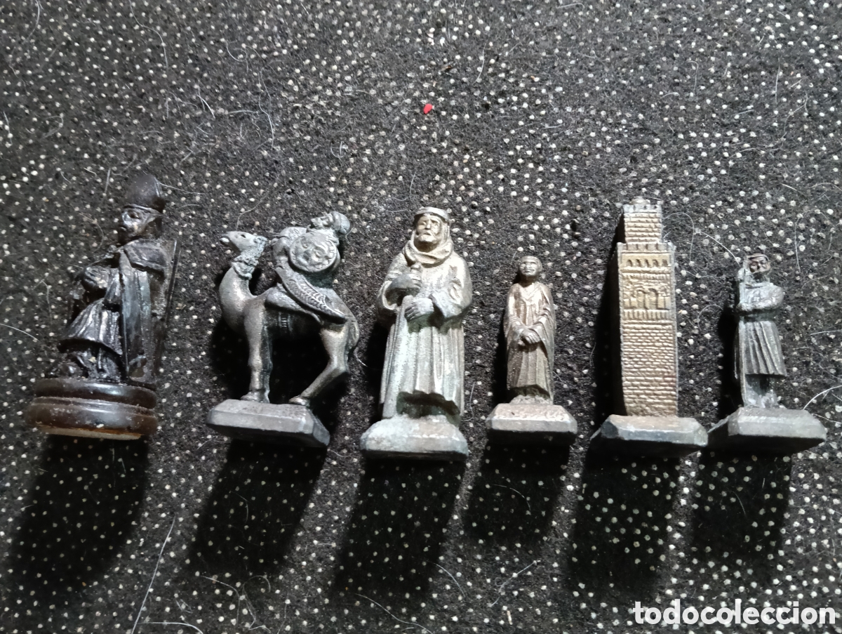 Juguetes Antiguos: Lote de 5 piezas antiguas de metal y una de pl&aacute;stico o similar