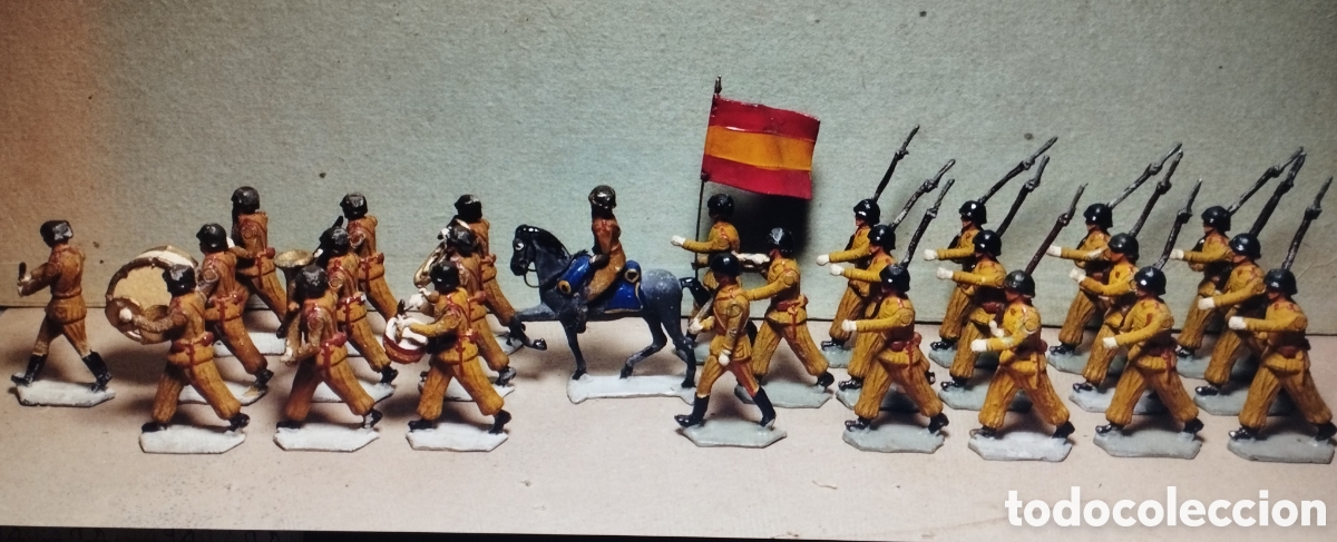 Juguetes Antiguos: Soldados de plomo Pech.Desfile y banda de m&uacute;sica