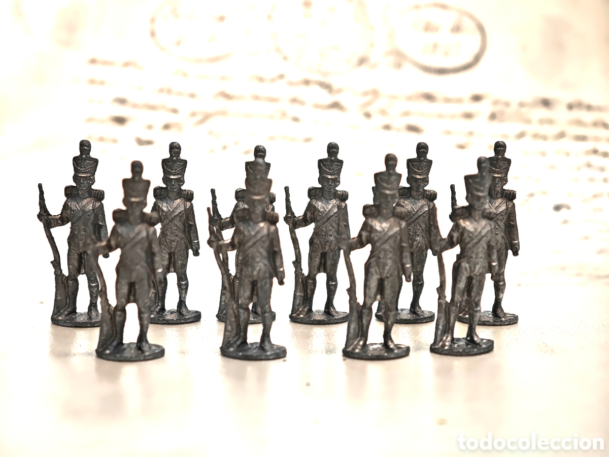 Juguetes Antiguos: Lote de 10 Soldados de Plomo - Infanter&iacute;a Napole&oacute;nica (Guerra de la Independencia) - Estilo Vintage