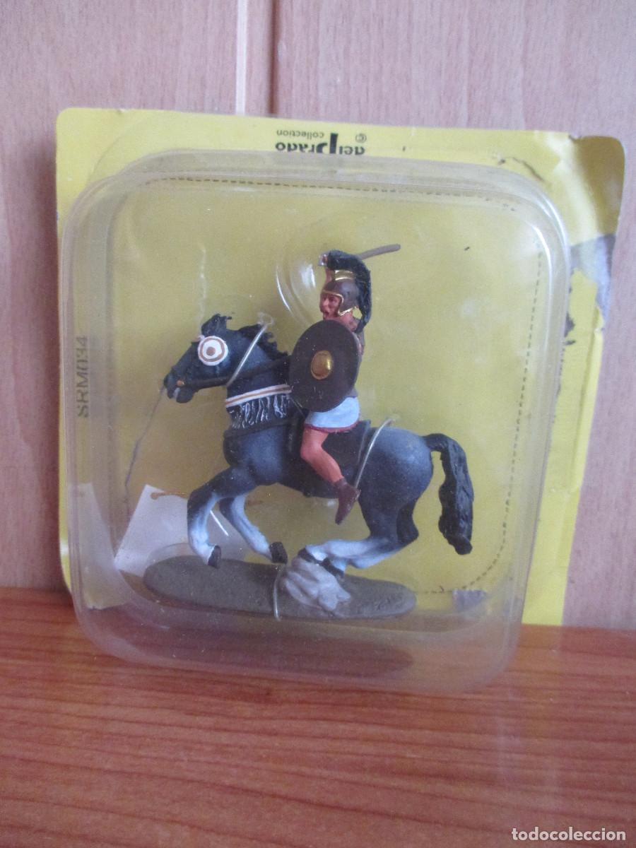 Juguetes Antiguos: DEL PRADO: COLECCION ENEMIGOS DE ROMA: SOLDADO DE PLOMO CABALLERO IBERICO A CABALLO 1/32