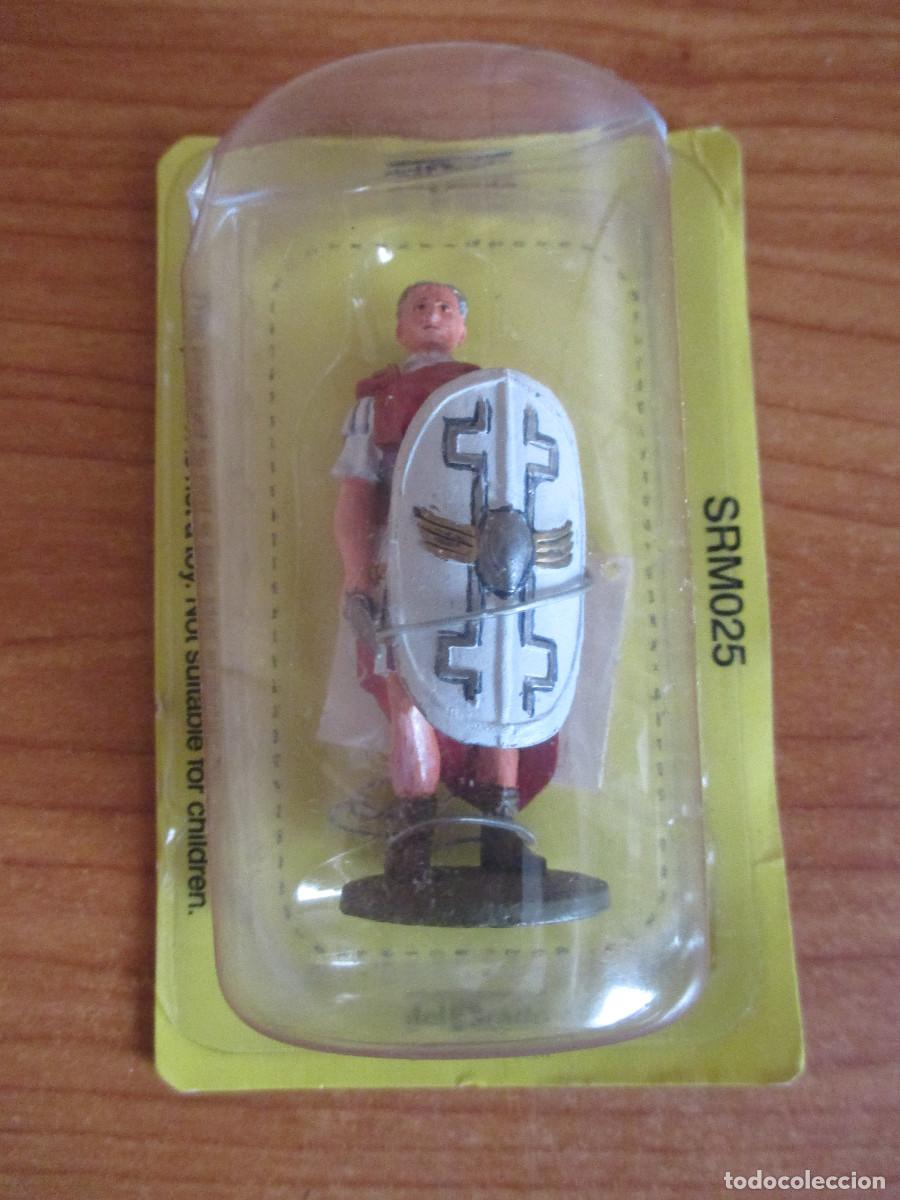 Juguetes Antiguos: DEL PRADO: COLECCION ENEMIGOS DE ROMA: SOLDADO DE PLOMO JULIO CESAR , 1/32