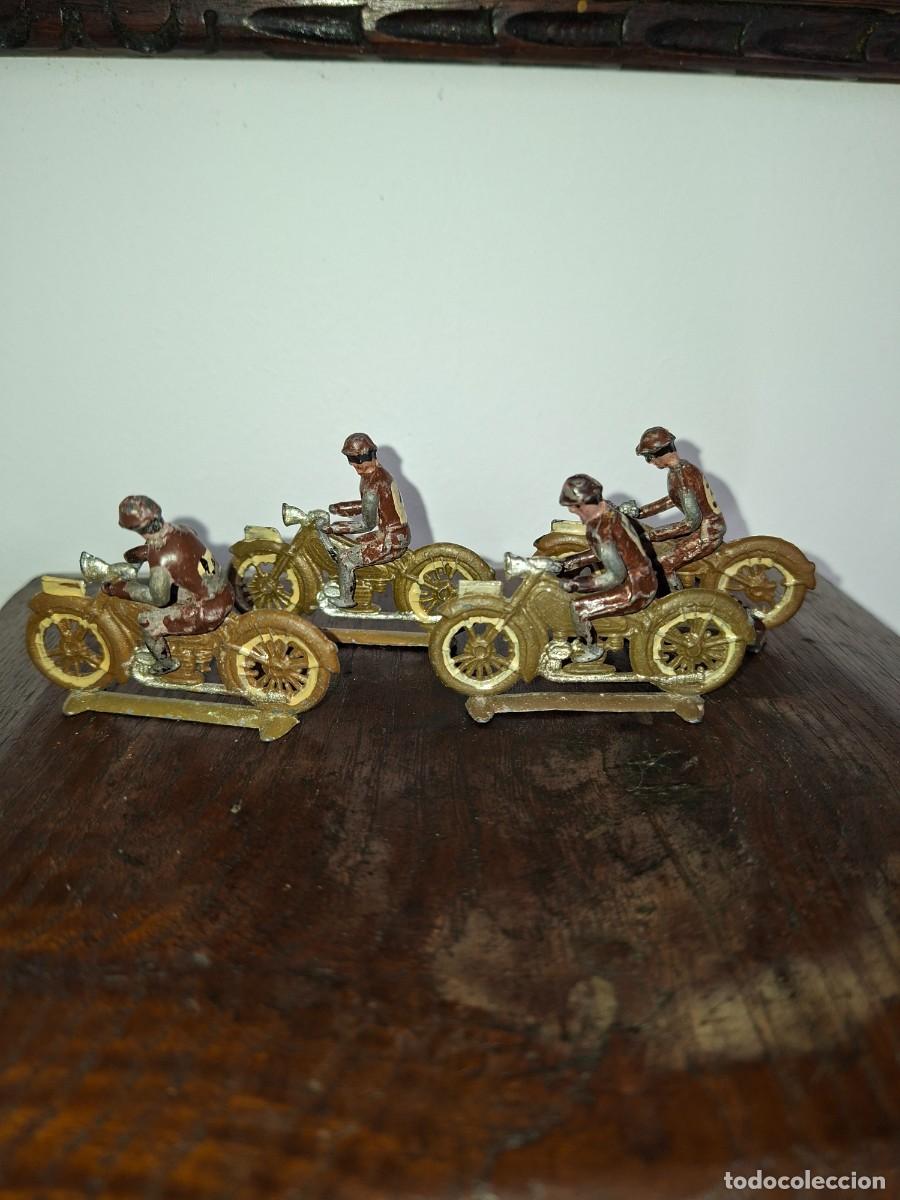 Juguetes Antiguos: CARRERA MOTOS DE PLOMO A&Ntilde;OS 20