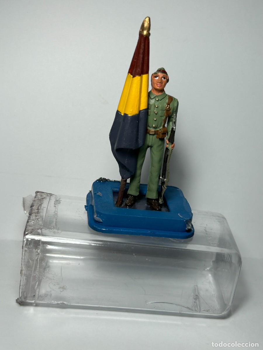 Juguetes Antiguos: ABANDERADO REPUBLICANO 1936 - SOLDADO DE PLOMO MD N&ordm; 17