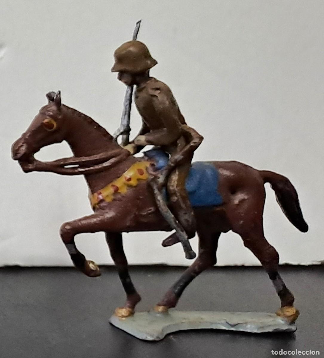 Juguetes Antiguos: SOLDADO DE PLOMO MONTADO A CABALLO A&Ntilde;OS 30 DE CASANELLAS, PINTADO A MANO. SOLDADOPLOM-07