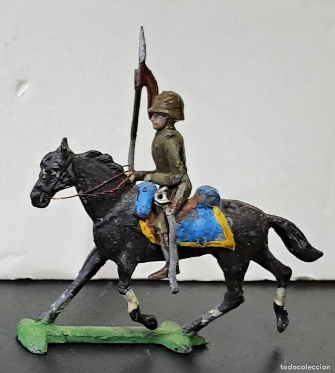 Juguetes Antiguos: SOLDADO DE PLOMO MONTADO A CABALLO A&Ntilde;OS 30 DE CASANELLAS, PINTADO A MANO. SOLDADOPLOM-10