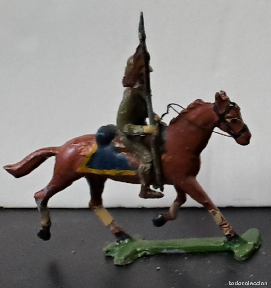 Juguetes Antiguos: SOLDADO DE PLOMO MONTADO A CABALLO A&Ntilde;OS 30 DE CASANELLAS, PINTADO A MANO. SOLDADOPLOM-18