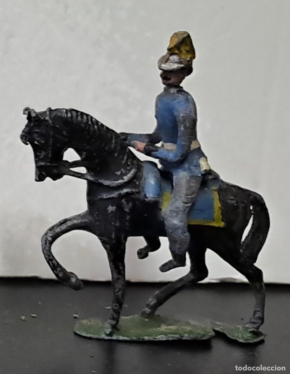 Juguetes Antiguos: SOLDADO DE PLOMO MONTADO A CABALLO A&Ntilde;OS 30 DE CASANELLAS, PINTADO A MANO. SOLDADOPLOM-19