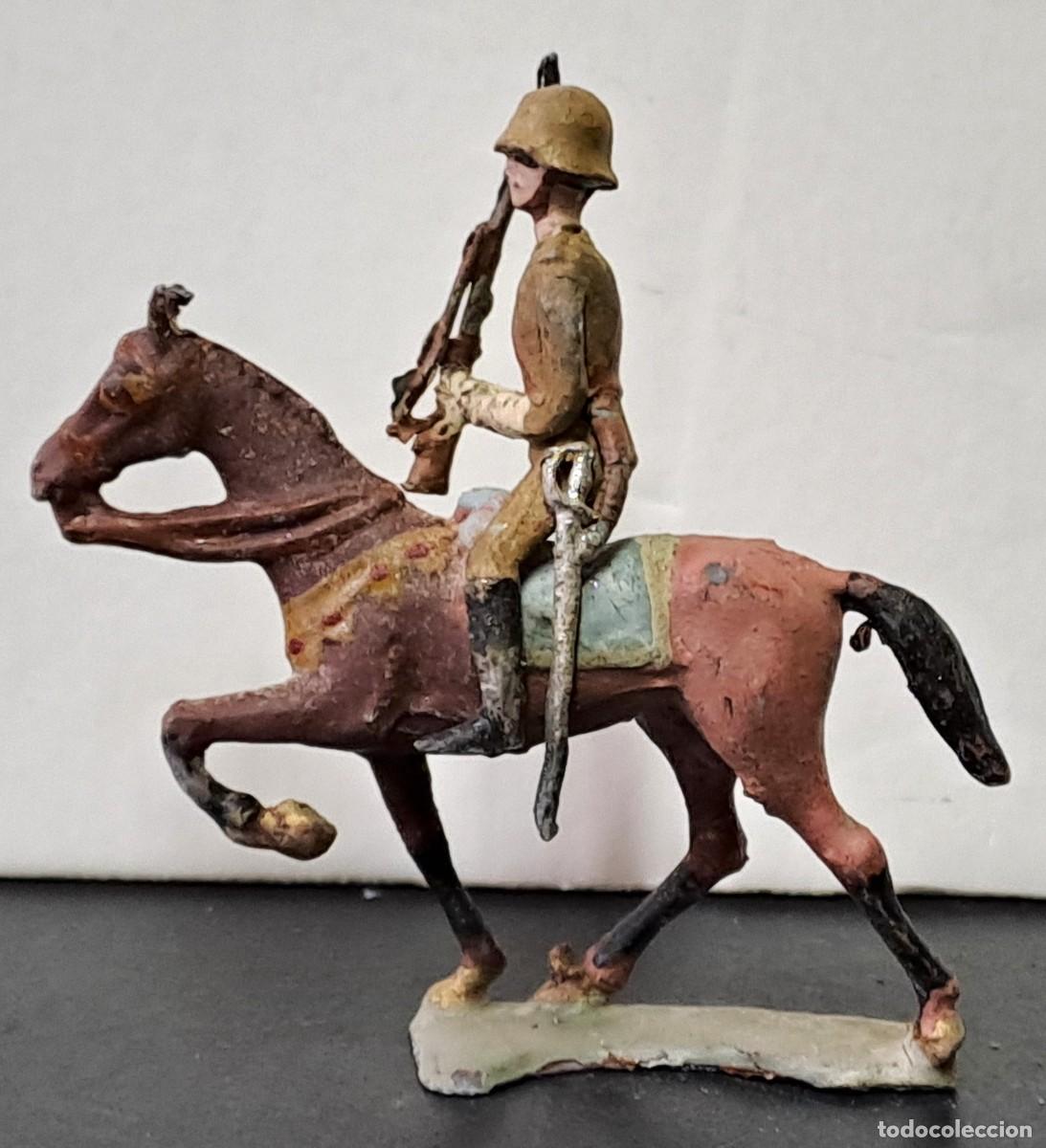 Juguetes Antiguos: SOLDADO DE PLOMO MONTADO A CABALLO A&Ntilde;OS 30 DE CASANELLAS, PINTADO A MANO. SOLDADOPLOM-26