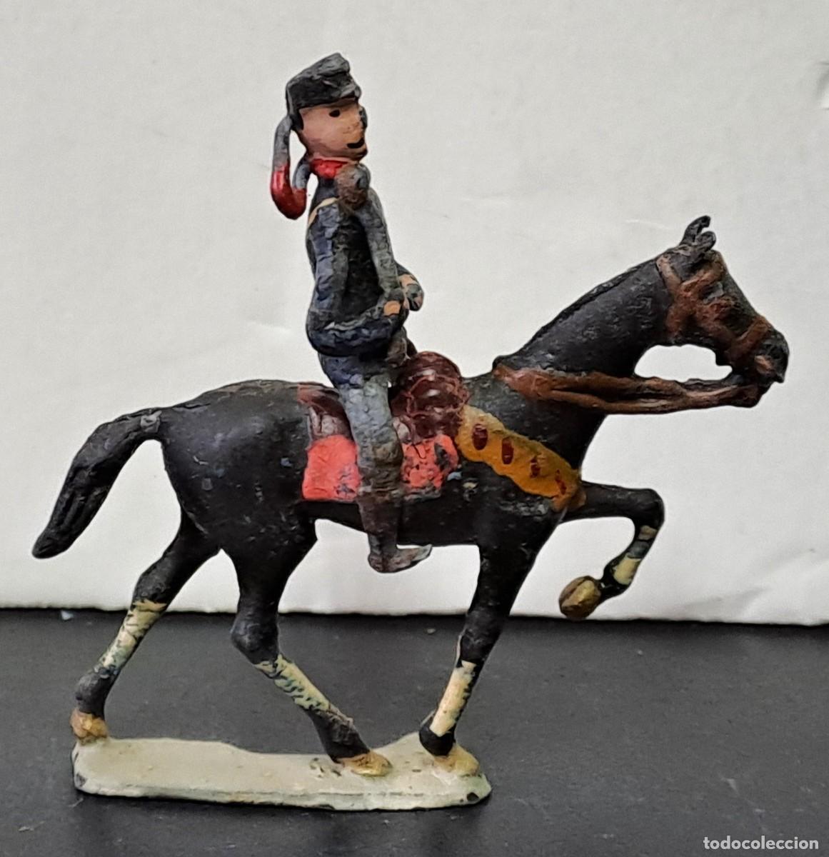 Juguetes Antiguos: SOLDADO DE PLOMO MONTADO A CABALLO A&Ntilde;OS 30 DE CASANELLAS, PINTADO A MANO. SOLDADOPLOM-46