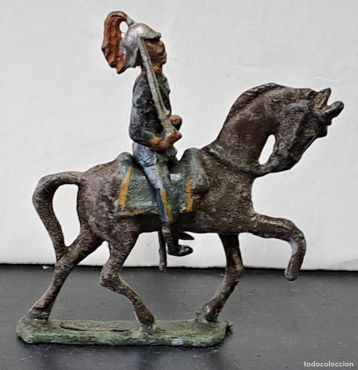 Juguetes Antiguos: SOLDADO DE PLOMO MONTADO A CABALLO A&Ntilde;OS 30 DE CASANELLAS, PINTADO A MANO. SOLDADOPLOM-49
