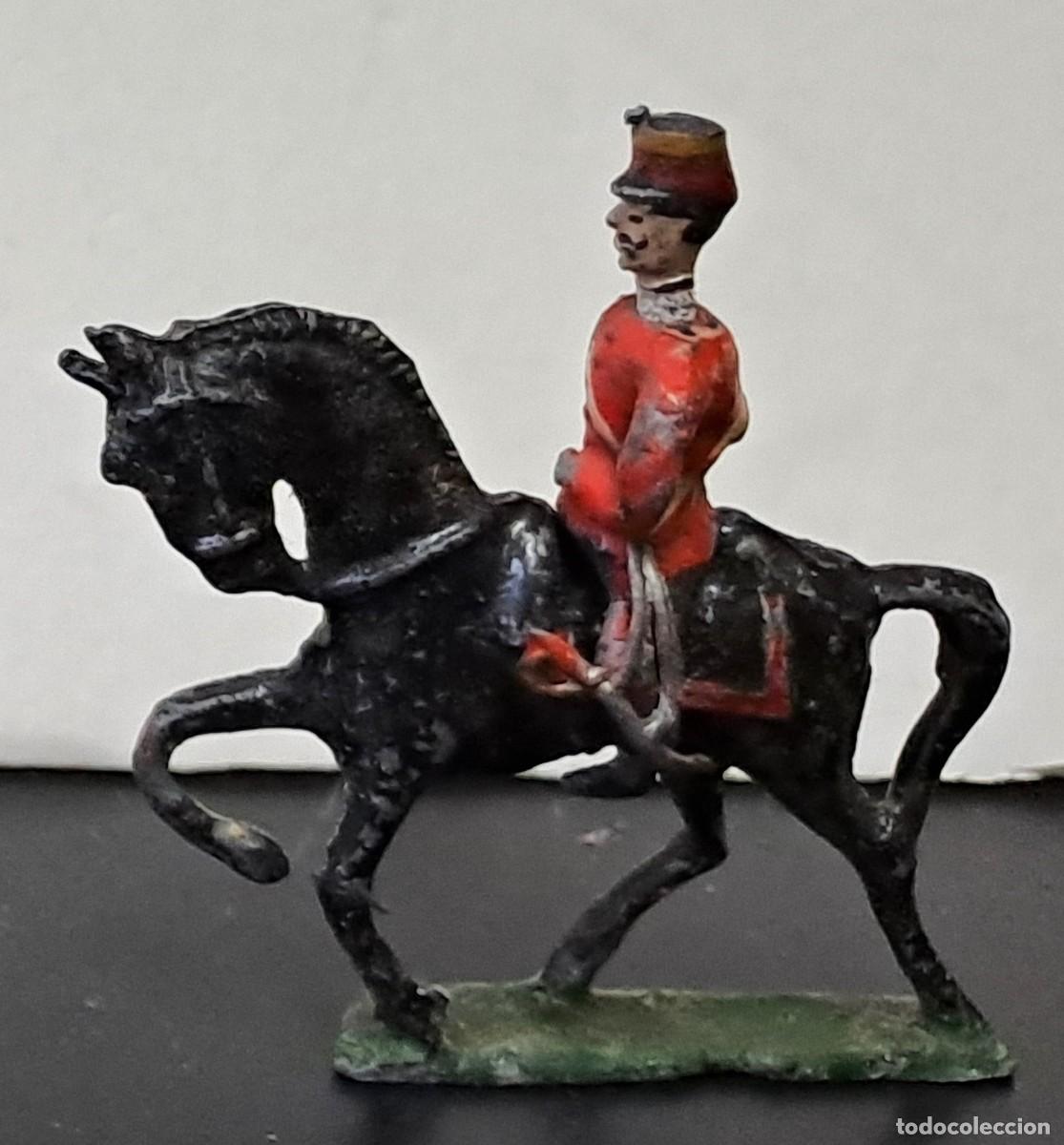 Juguetes Antiguos: SOLDADO DE PLOMO MONTADO A CABALLO A&Ntilde;OS 30 DE CASANELLAS, PINTADO A MANO. SOLDADOPLOM-51