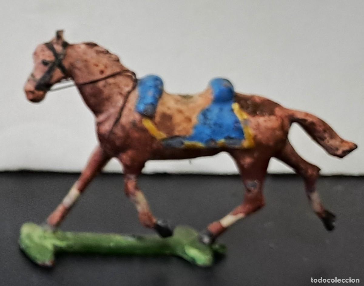 Juguetes Antiguos: CABALLO DE PLOMO A&Ntilde;OS 30 DE CASANELLAS, PINTADO A MANO. SOLDADOPLOM-57
