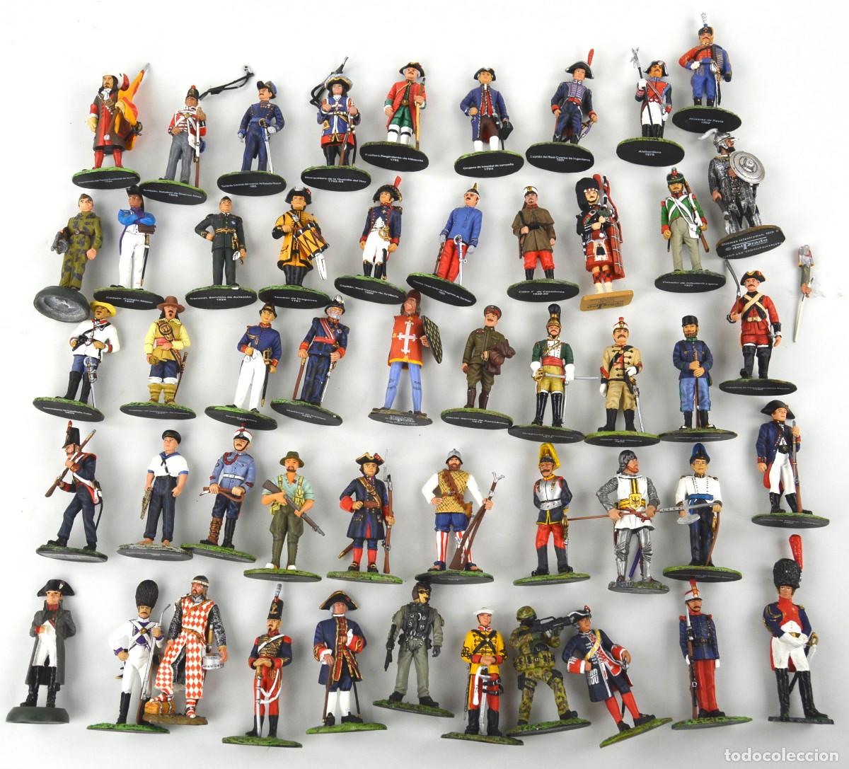 Jogos Antigos: SOLDADITOS DE PLOMO. Colecci&oacute;n de 50 soldados de plomo, ver fotos anexas.