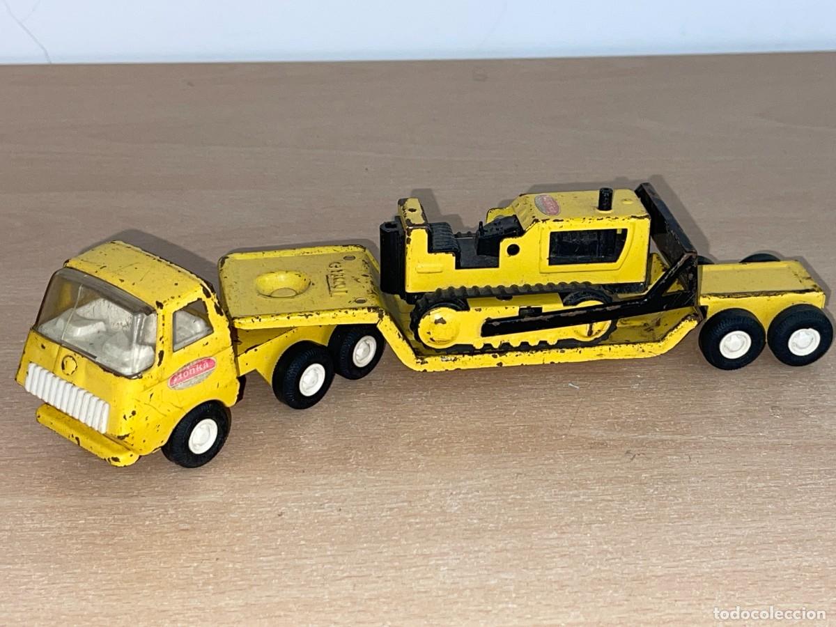 Juguetes Antiguos: 312- Tonka Lowboy & Dozer Cami&oacute;n Trailer Plataforma con Tractor Bulldozer fabricados metal a&ntilde;os 70