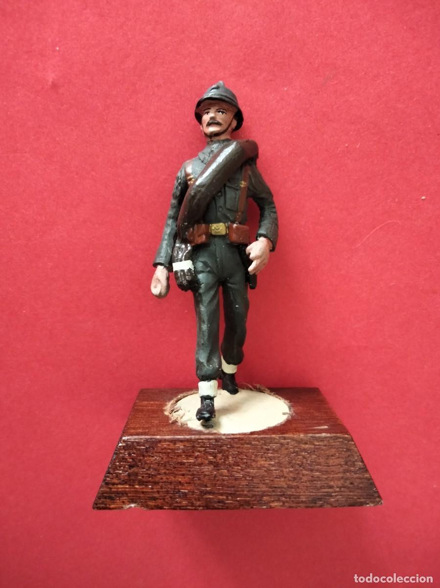 Juguetes Antiguos: Soldado de plomo, Guerra Civil soldado Republicano. ALYMER