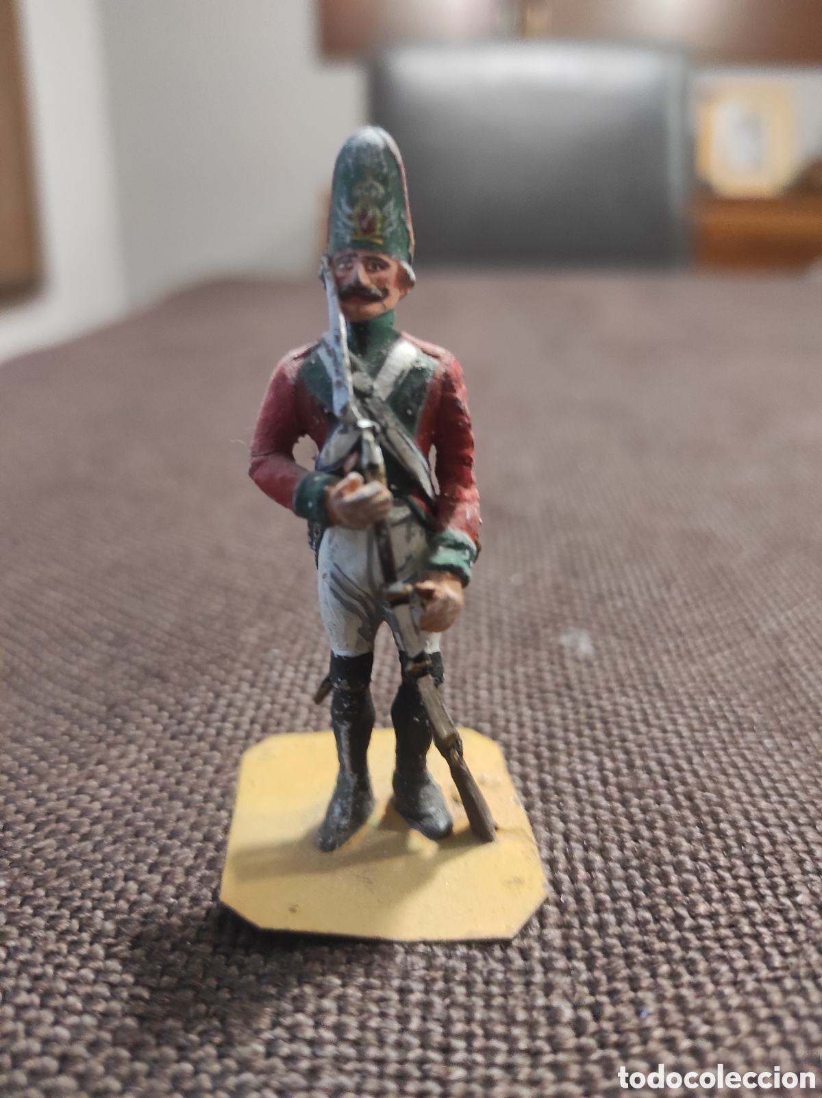 Juguetes Antiguos: Soldado de plomo pintado &ndash; Infanter&iacute;a de L&iacute;nea Regimiento Hibernia &ndash; Espa&ntilde;a 1808