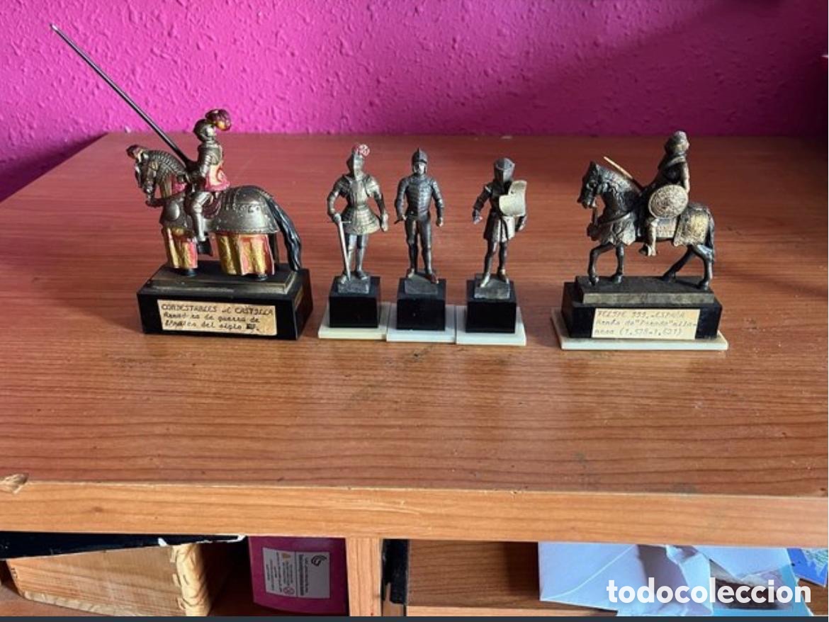 Juguetes Antiguos: Lote 5 piezas armer&iacute;a real de Baquelita