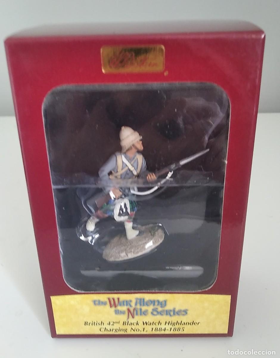 Altes Spielzeug: W. BRITAIN THE NILE SERIES 27006 BRITISH 42nd BLACK WATCH HIGHLANDER CHARGING N&ordm; 1 (RETIRED)