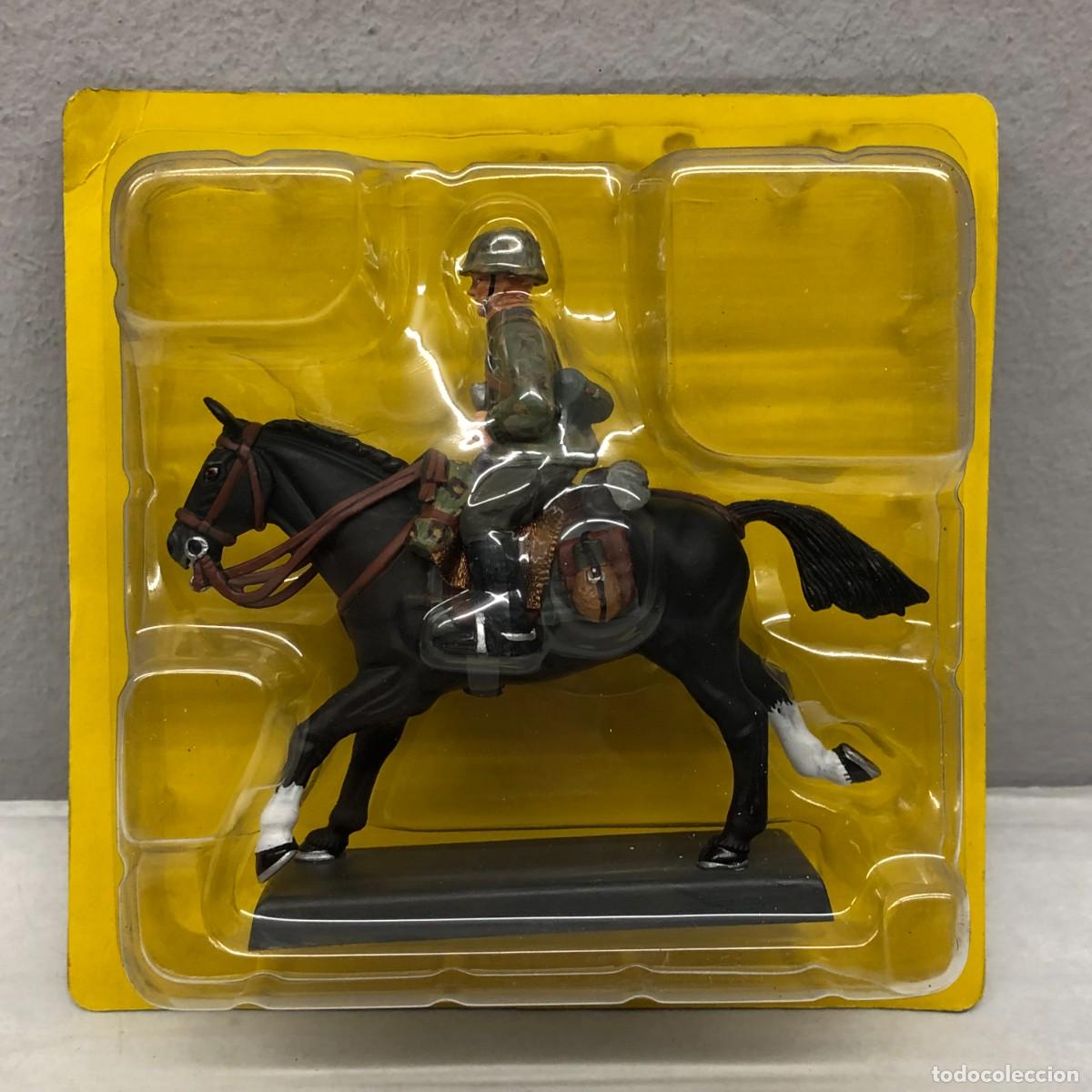 Juguetes Antiguos: SOLDADITO DE PLOMO A CABALLO - SS &rdquo;FLORIAN GEYER&rdquo; DIVISION TROOPER - GERMANY 1945 - COD. 0046 / 906