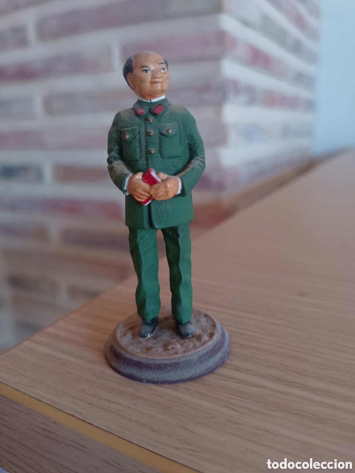 Altes Spielzeug: Personaje hist&oacute;rico Mao Tse-Tung pintado a mano