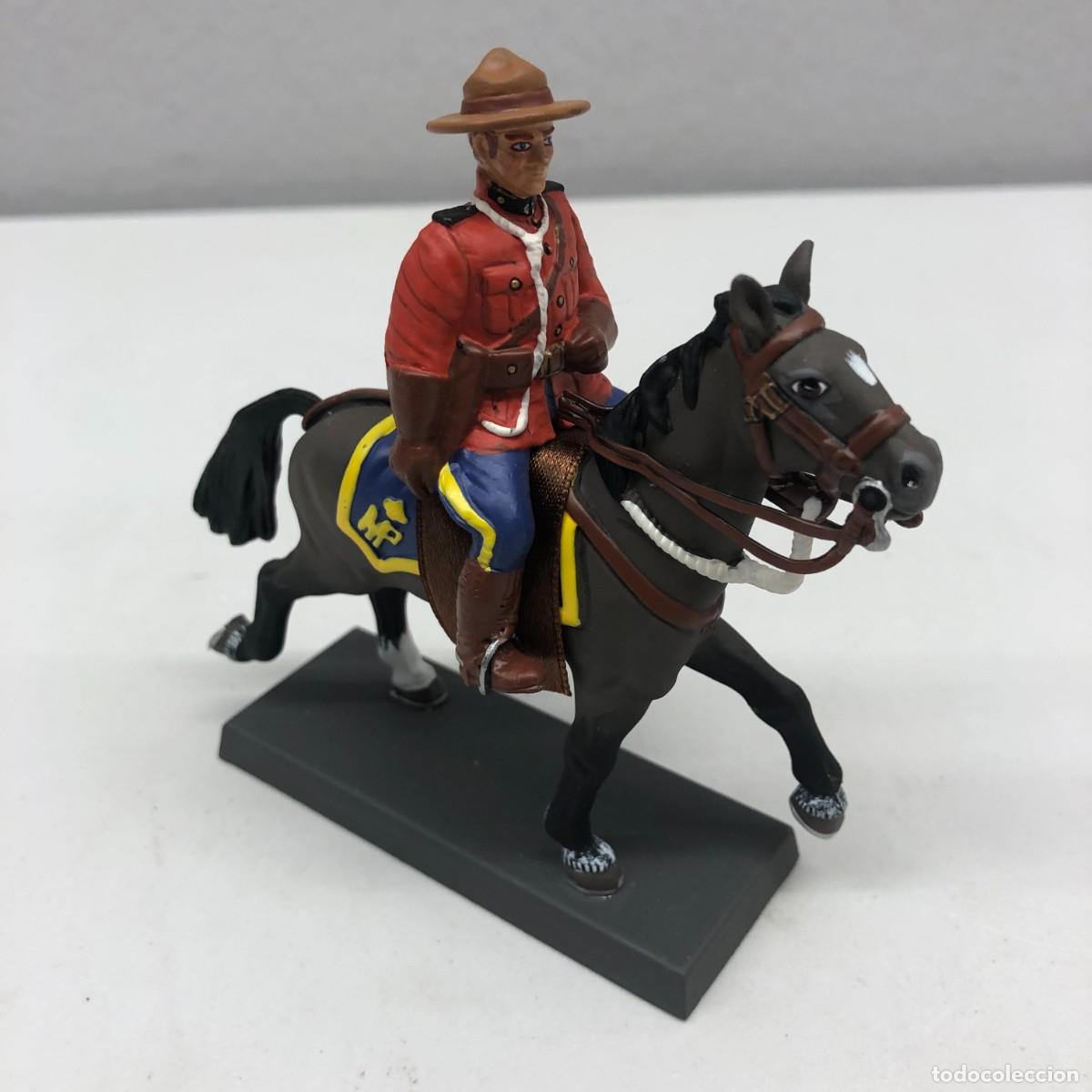 Juguetes antiguos: SOLDADITO DE PLOMO - DEA BY CASSANDRA - ROYAL MOUNTED POLICEMAN - CANADA 1970 - 100 MM