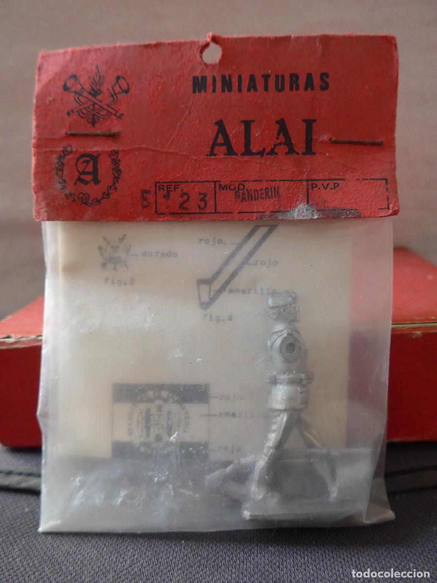 Juguetes antiguos: SOLDADO DE PLOMO DE MINIATURAS ALAI