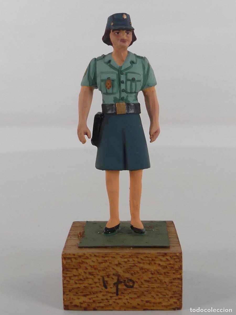 Jeux Anciens: FIGURA DE PLOMO GUARDIA CIVIL MUJER &ndash; OBJETO DE COLECCI&Oacute;N