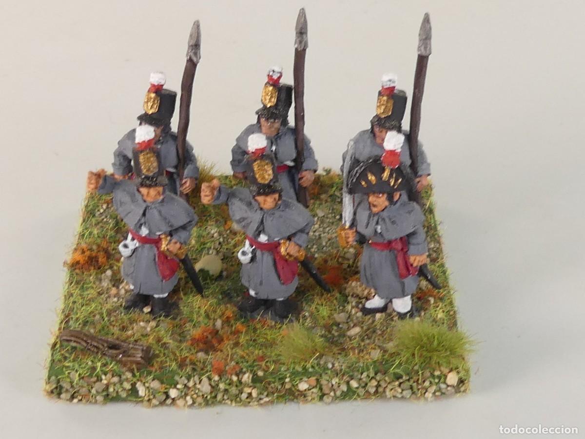 Jeux Anciens: FIGURAS PROBABLEMENTE WARHAMMER