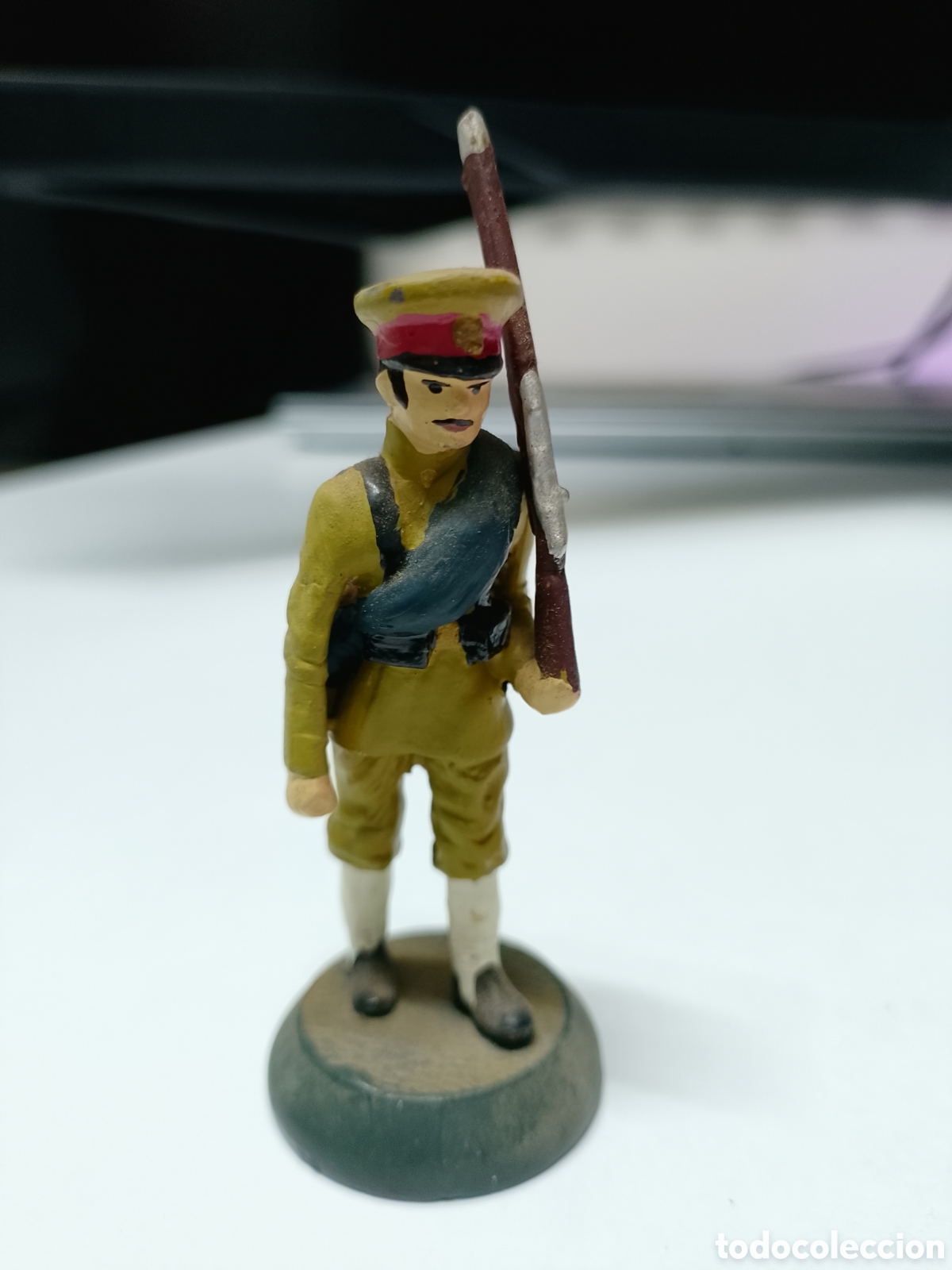 Juguetes antiguos: Soldadito de plomo infanter&iacute;a japon