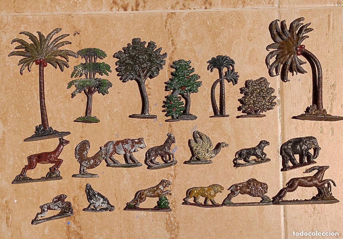 Jeux Anciens: Antiguas figuras de plomo animales, palmeras, selva, safari, palomeque eulogio capell casanella teo