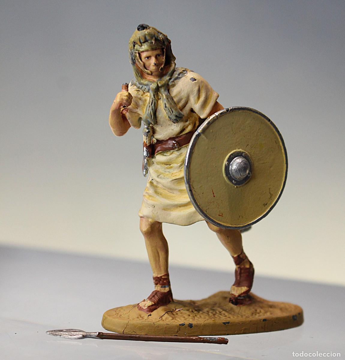 Juguetes antiguos: Veles, v&eacute;lites romano. 1:32. Soldados de plomo de la Antigua Roma