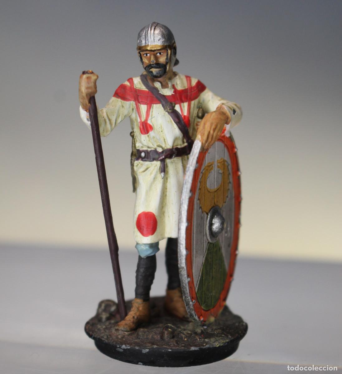 Juguetes antiguos: Soldado de Infanter&iacute;a ligera bajoimperial. 1:32. Soldados de plomo de la Antigua Roma