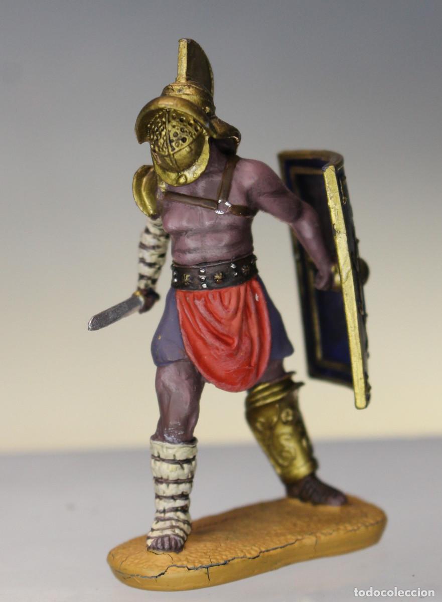 Juguetes antiguos: Gladiador mirmillo #43. 1:32. Soldados de plomo de la Antigua Roma