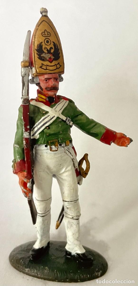 Juguetes antiguos: GRANADERO RUSO DE LA GUARDIA PREOBAJENSKI. SOLDADOS DE LAS GUERRAS NAPOLE&Oacute;NICAS. DEL PRADO. 1:32.