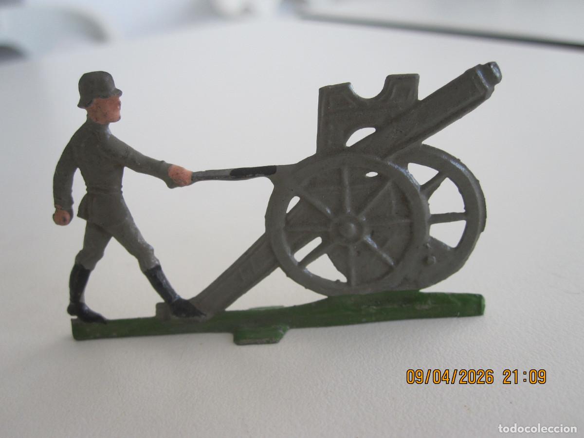 Juguetes antiguos: FIGURA PLOMO PLANA SOLDADO ALEMAN CON CA&Ntilde;ON A&Ntilde;OS 1930 /40