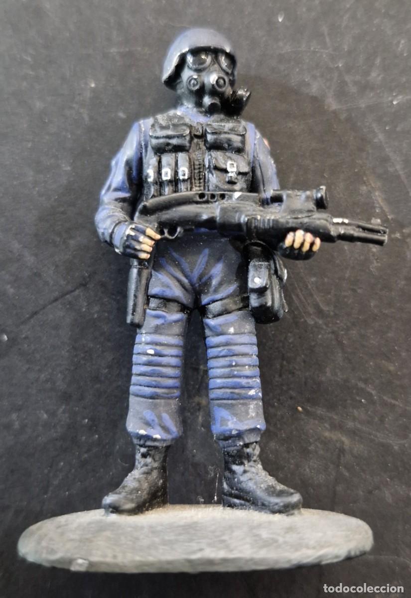 Jeux Anciens: GRUPO INTERVENCION GENDARMERIA NACIONAL FRANCIA SOLDADITO DE PLOMO CUERPOS ELITE MILITAR TECXX 466