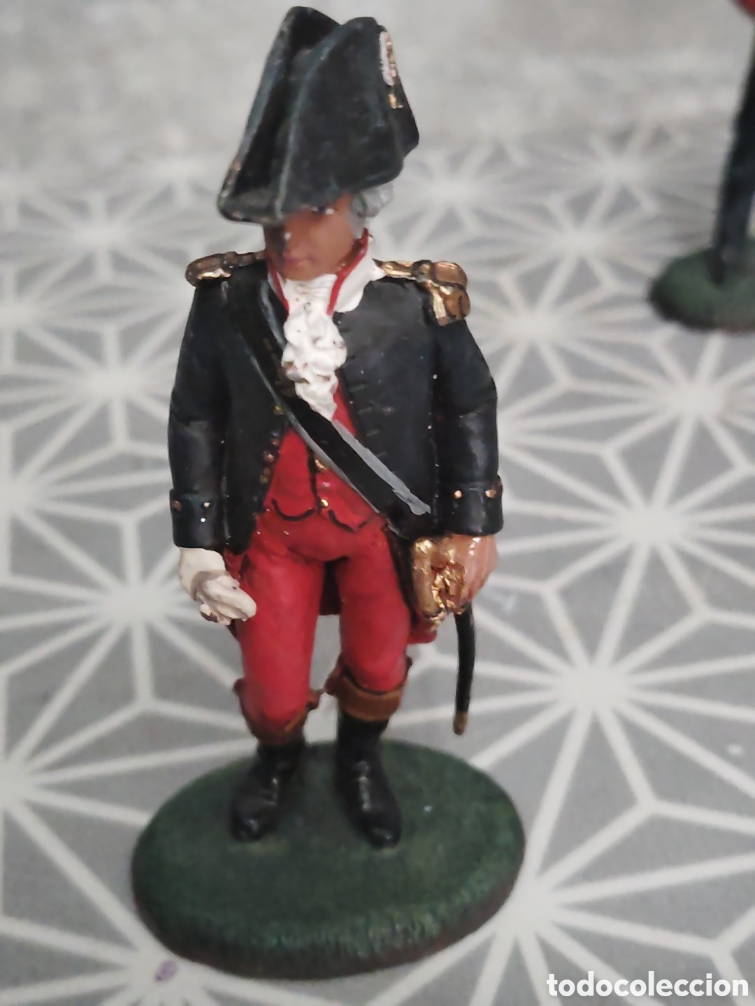 Juguetes antiguos: French naval officer 1790. Ediciones del Prado.
