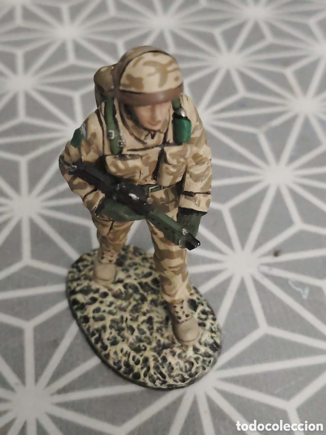 Juguetes antiguos: 16 th brigade paratrooper. UK