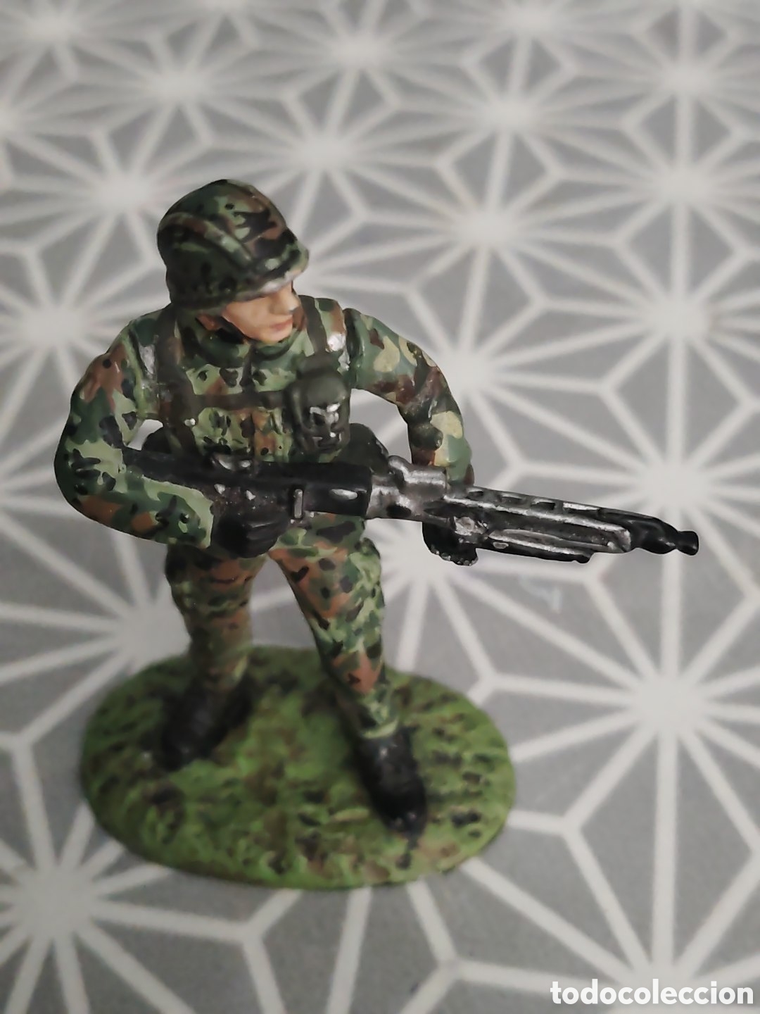 Juguetes antiguos: Paratrooper Germany. Soldadito de plomo