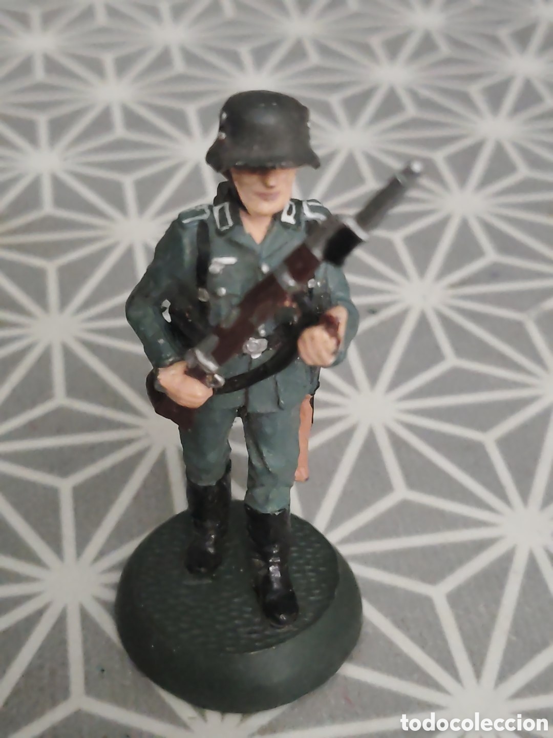 Juguetes antiguos: Soldado de infanter&iacute;a alem&aacute;n IIWW.
