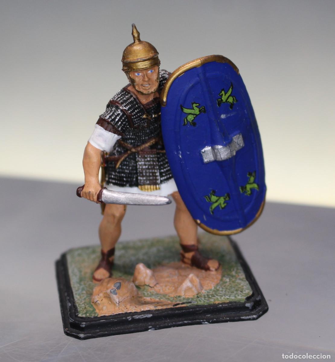 Juguetes antiguos: Legionario en combate #9. 1:32. Soldados de plomo de la Antigua Roma.