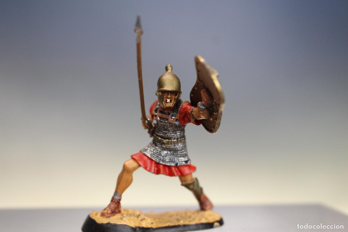 Juguetes antiguos: Soldado de plomo romano. 1:32. Miniaturas Andrea o Agostini.