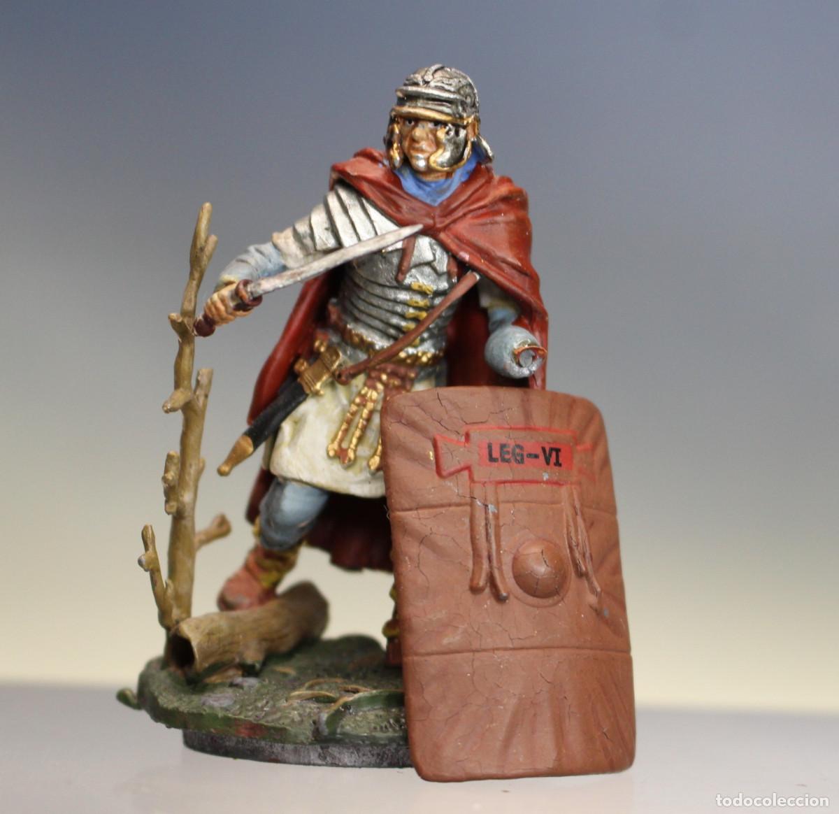 Old Toys: Soldado romano avanzando. 1:32. Miniaturas Andrea, Serie General.