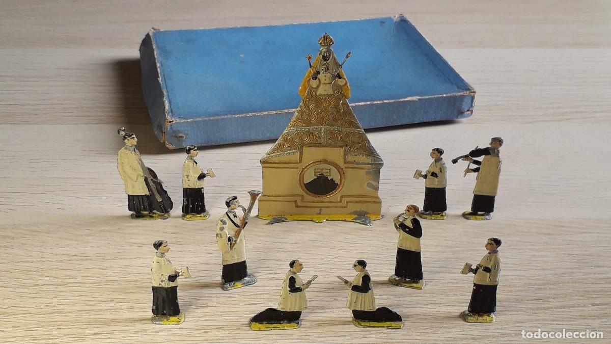 Juguetes antiguos: Procesi&oacute;n Corpus Montserrat, Virgen, Cl&eacute;rigos, M&uacute;sicos..., Juan Ortelli, Barcelona, ppio S.XX. Caja